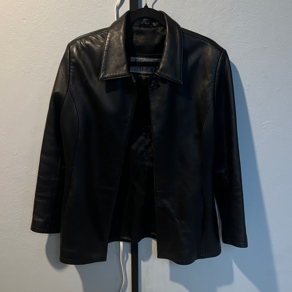Vintage Wilson's 100% leather jacket